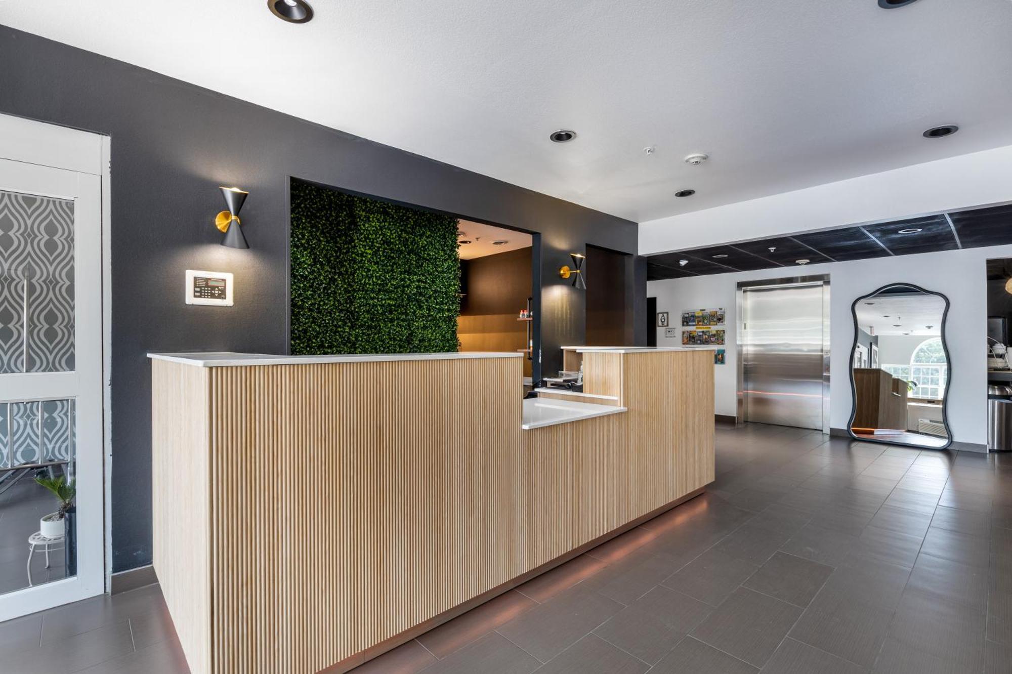 The Block Hotel Bentonville Exterior photo